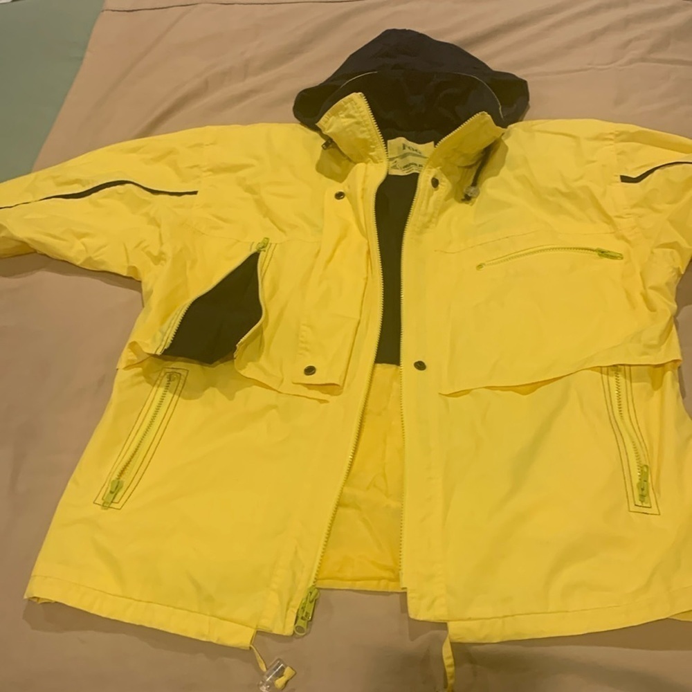 London Fog w/“Stamp of Approval” Yellow & Blue Jacket Size Large - Picture 15 of 16